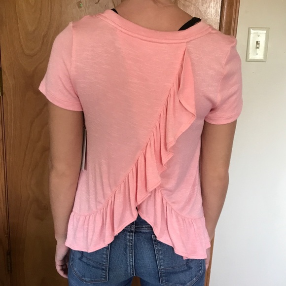 Women’s copper key pink ruffle top - Picture 3 of 7